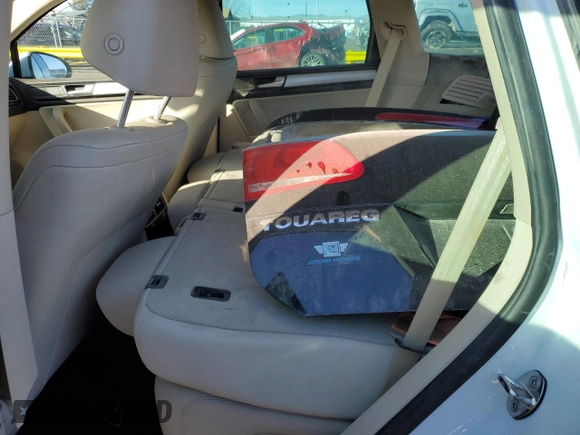 2012 Volkswagen Touareg Exec with VIN WVGEF9BP7CD009869, listed as a Copart auction lot 88099145 with Not Provided miles and Salvage Title. Bid and sale history available at DreamBid. Image 12.
