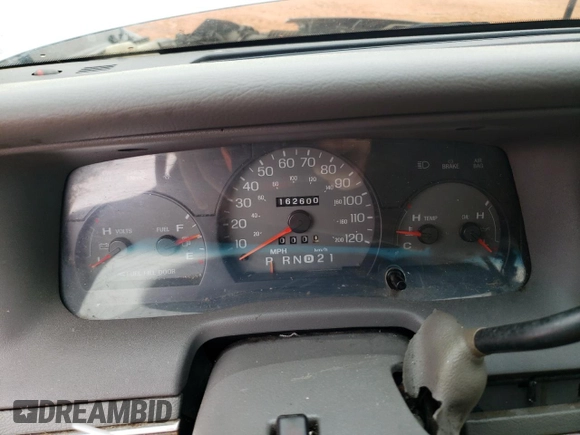 1999 Mercury Grand Marquis LS z VIN 2MEFM75W3XX617388, wystawiony jako Copart lot #58811195 z przebiegiem 162 600 mil mil oraz Szkoda całkowita • Salvage title. Historia ofert i sprzedaży dostępna na DreamBid. Obrazek 9.