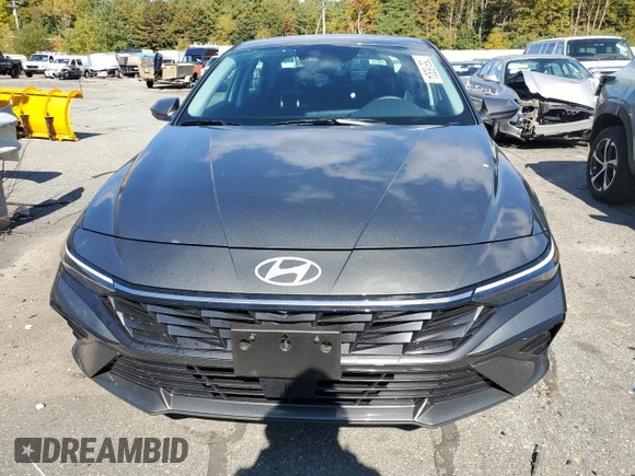 2024 Hyundai Elantra SEL with VIN KMHLS4DG4RU711952, listed as a Copart auction lot 75515304 with 7,411 mi miles and Salvage Title. Bid and sale history available at carsss.com. Image 5.