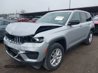 2024 Jeep Grand Cherokee Laredo X with VIN 1C4RJHAGXRC165256, listed as a IAAI auction lot 41927428 with 21,106 mi miles. Bid and sale history available at carsss.com. Image 18.