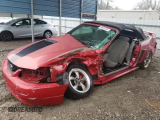 2000 Ford Mustang with VIN 1FAFP4445YF235471, listed as a Copart auction lot 44600335 with 0 mi miles and Salvage Title. Bid and sale history available at carsss.com. Image 1.