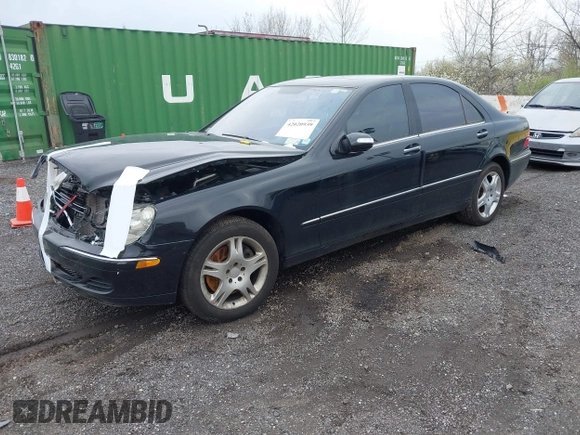 2005 Mercedes-Benz S-Class 5.0L with VIN WDBNG84J15A455944, listed as a IAAI auction lot 42020939 with 111,672 mi miles. Bid and sale history available at carsss.com. Image 2.