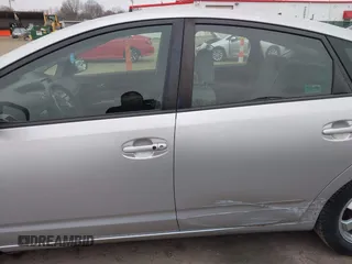 2008 Toyota Prius with VIN JTDKB20U283447960, listed as a IAAI auction lot 40956667 with 113,116 mi miles. Bid and sale history available at carsss.com. Image 14.