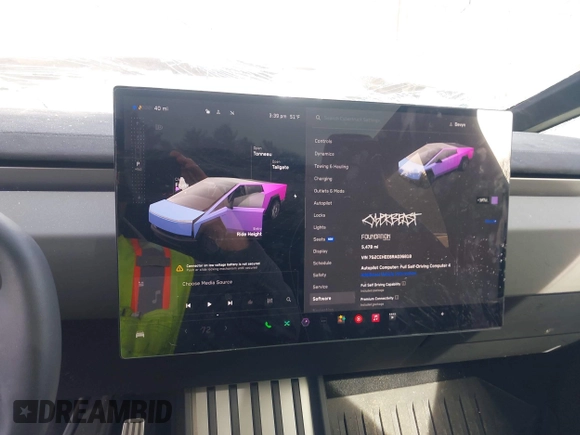 2024 Tesla Cybertruck Cyberbeast z VIN 7G2CEHEE6RA036818, wystawiony jako IAAI lot #41786789 z przebiegiem 5 478 mil mil oraz . Historia ofert i sprzedaży dostępna na DreamBid. Obrazek 17.