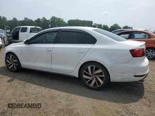2013 Volkswagen Jetta GLI Autobahn с VIN 3VW4A7AJ2DM395295, выставлен на аукционе Copart как лот 60647345 с пробегом 198 802 миль миль и Списание • Salvage title. История ставок и продаж доступна на DreamBid. Изображение 2.