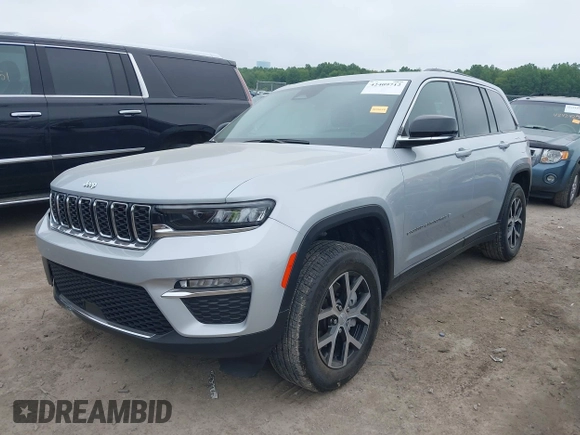 2024 Jeep Grand Cherokee Limited with VIN 1C4RJHBG5RC679868, listed as a IAAI auction lot 42409712 with 21,035 mi miles and . Bid and sale history available at DreamBid. Image 2.