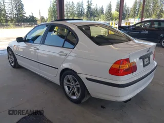 2004 BMW 3 Series 325i with VIN WBAET37424NJ46445, listed as a IAAI auction lot 42174494 with 232,801 mi miles and . Bid and sale history available at carsss.com. Image 3.