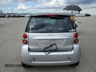 2012 Smart fortwo Pure z VIN WMEEJ3BA2CK549445, wystawiony jako Copart lot #48352495 z przebiegiem 53 406 mil mil oraz Tytuł czysty. Historia ofert i sprzedaży dostępna na DreamBid. Obrazek 6.