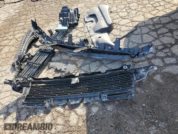 2024 Ram 2500 Big Horn z VIN 3C6UR5DL4RG244839, wystawiony jako Copart lot #61652285 z przebiegiem 36 450 mil mil oraz Czysty tytuł • Clean title. Historia ofert i sprzedaży dostępna na DreamBid. Obrazek 12.
