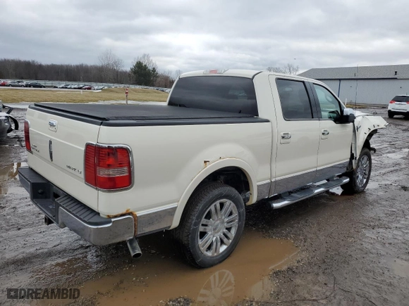 2007 Lincoln Mark LT with VIN 5LTPW18527FJ05517, listed as a Copart auction lot 43950995 with 190,224 mi miles and Salvage Title. Bid and sale history available at carsss.com. Image 3.
