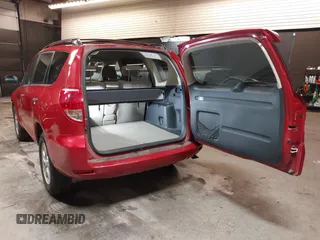 2008 Toyota RAV4 with VIN JTMBK33V886035549, listed as a IAAI auction lot 42079782 with 96,151 mi miles. Bid and sale history available at carsss.com. Image 3.