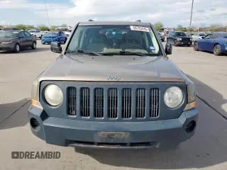 2008 Jeep Patriot Sport with VIN 1J8FT28W78D518545, listed as a Copart auction lot 50783435 with 177,788 mi miles and Salvage Title. Bid and sale history available at carsss.com. Image 5.