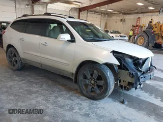 2012 Chevrolet Traverse LTZ z VIN 1GNKVLED9CJ257073, wystawiony jako IAAI lot #42213499 z przebiegiem 200 130 mil mil oraz . Historia ofert i sprzedaży dostępna na DreamBid. Obrazek 1.