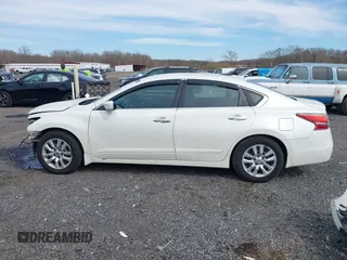 2015 Nissan Altima 2.5 S with VIN 1N4AL3APXFC212782, listed as a IAAI auction lot 41838104 with 109,010 mi miles. Bid and sale history available at carsss.com. Image 15.