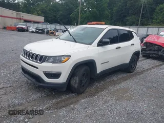 2019 Jeep Compass Sport z VIN 3C4NJCAB7KT646551, wystawiony jako IAAI lot #42603669 z przebiegiem 73 110 mil mil oraz . Historia ofert i sprzedaży dostępna na DreamBid. Obrazek 2.