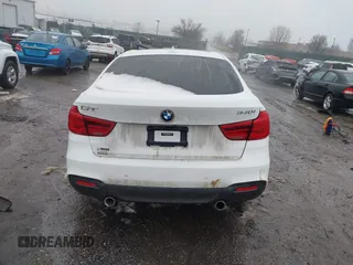 2017 BMW 3 Series z VIN WBA8Y3C32HG451028, wystawiony jako IAAI lot #41552648 z przebiegiem Nie podano mil oraz . Historia ofert i sprzedaży dostępna na DreamBid. Obrazek 16.