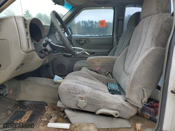 2001 GMC Sonoma SLS w/1SF Pkg with VIN 1GTCS195018191658, listed as a Copart auction lot 50016855 with NaN miles and Clean Title. Bid and sale history available at carsss.com. Image 7.