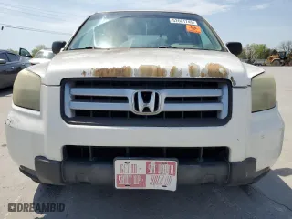 2006 Honda Pilot LX with VIN 5FNYF18126B001343, listed as a Copart auction lot 52601745 with 206,518 mi miles and Salvage Title. Bid and sale history available at carsss.com. Image 5.