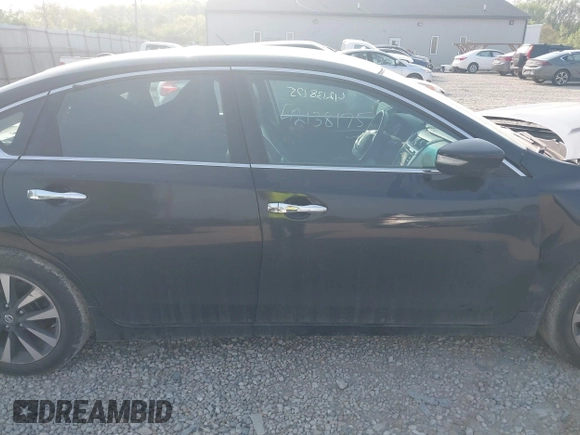 2018 Nissan Altima SR with VIN 1N4AL3AP9JC166595, listed as a IAAI auction lot 42138175 with 98,377 mi miles and . Bid and sale history available at carsss.com. Image 12.