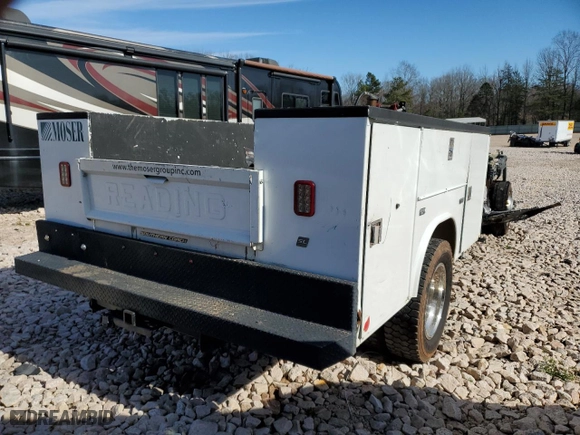 2018 Ford Super Duty F-450 DRW XL with VIN 1FD0W4HT1JEC82069, listed as a Copart auction lot 44955535 with 0 mi miles and Non Repairable. Bid and sale history available at carsss.com. Image 3.
