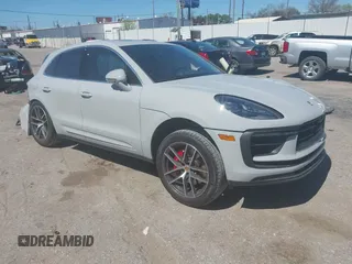 2024 Porsche Macan S с VIN WP1AG2A51RLB39585, выставлен на аукционе IAAI как лот 41750024 с пробегом Не указан миль и . История ставок и продаж доступна на DreamBid. Изображение 1.