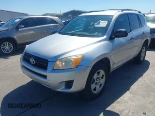 2010 Toyota RAV4 z VIN 2T3ZF4DVXAW038075, wystawiony jako IAAI lot #40422528 z przebiegiem 186 150 mil mil oraz . Historia ofert i sprzedaży dostępna na DreamBid. Obrazek 19.