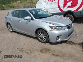 2012 Lexus CT 200h z VIN JTHKD5BH5C2115858, wystawiony jako IAAI lot #42017236 z przebiegiem 138 479 mil mil oraz . Historia ofert i sprzedaży dostępna na DreamBid. Obrazek 1.