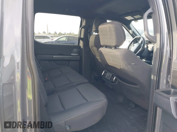 2021 Ford F-150 XL с VIN 1FTEW1CP1MFC20057, выставлен на аукционе IAAI как лот 41641356 с пробегом 75 217 миль миль и . История ставок и продаж доступна на DreamBid. Изображение 8.