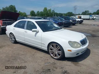 2000 Mercedes-Benz S 320/430/500 with VIN WDBNG75J4YA110212, listed as a IAAI auction lot 42857890 with 78,371 mi miles and . Bid and sale history available at DreamBid. Image 1.