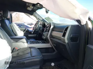 2022 Ford F-250 XL with VIN 1FT7W2BT6NEC70084, listed as a IAAI auction lot 41231141 with 102,658 mi miles and . Bid and sale history available at DreamBid. Image 5.