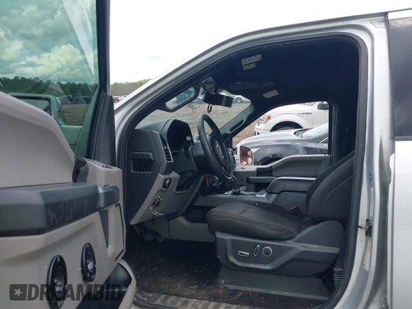 2018 Ford F-150 XL z VIN 1FTEW1CP4JFB37718, wystawiony jako IAAI lot #42354204 z przebiegiem 141 689 mil mil oraz . Historia ofert i sprzedaży dostępna na DreamBid. Obrazek 5.