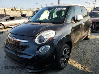 2014 FIAT 500L Easy with VIN ZFBCFABH3EZ002111, listed as a Copart auction lot 84072054 with 133,321 mi miles and Clean Title. Bid and sale history available at DreamBid. Image 1.