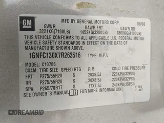 2007 Chevrolet Tahoe LT z VIN 1GNFC130X7R263516, wystawiony jako IAAI lot #42259629 z przebiegiem 215 970 mil mil oraz . Historia ofert i sprzedaży dostępna na DreamBid. Obrazek 9.