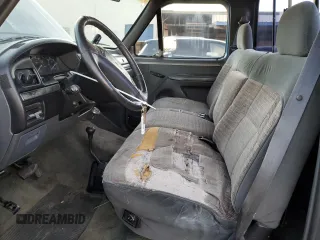 1993 Ford F-250 with VIN 2FTHF26G8PCB37269, listed as a Copart auction lot 82901974 with 159,725 mi miles and Salvage Title. Bid and sale history available at carsss.com. Image 7.