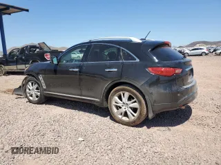 2015 Infiniti QX70 z VIN JN8CS1MW9FM481836, wystawiony jako Copart lot #57801425 z przebiegiem 130 011 mil mil oraz Szkoda całkowita • Salvage title. Historia ofert i sprzedaży dostępna na DreamBid. Obrazek 2.