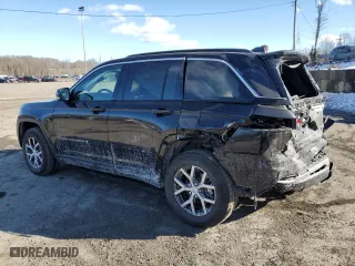 2025 Jeep Grand Cherokee Limited with VIN 1C4RJHBG9SC269354, listed as a Copart auction lot 42323925 with 1,701 mi miles and Salvage Title. Bid and sale history available at carsss.com. Image 2.