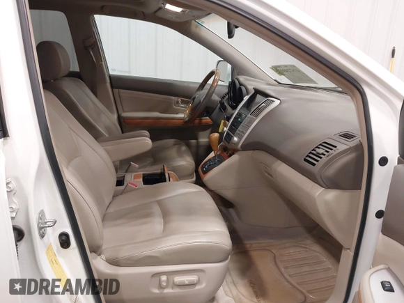 2005 Lexus RX 330 with VIN 2T2HA31U35C060236, listed as a IAAI auction lot 41872491 with 140,766 mi miles. Bid and sale history available at carsss.com. Image 5.