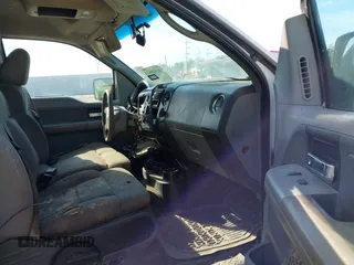 2006 Ford F-150 STX with VIN 1FTRX14W56NB45439, listed as a IAAI auction lot 41020833 with 401,176 mi miles. Bid and sale history available at carsss.com. Image 5.
