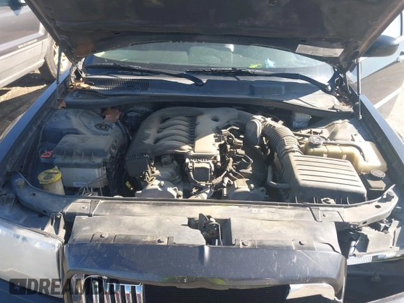 2005 Chrysler 300 with VIN 2C3JA53G55H122612, listed as a IAAI auction lot 41971677 with Not Provided miles. Bid and sale history available at carsss.com. Image 10.