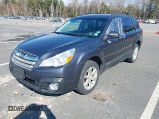 2014 Subaru Outback 2.5i Premium with VIN 4S4BRBCC6E3292898, listed as a IAAI auction lot 41887361 with 174,288 mi miles. Bid and sale history available at carsss.com. Image 17.