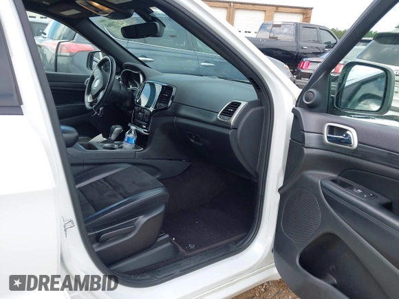 2019 Jeep Grand Cherokee Altitude z VIN 1C4RJEAG7KC533316, wystawiony jako IAAI lot #42471064 z przebiegiem 142 299 mil mil oraz . Historia ofert i sprzedaży dostępna na DreamBid. Obrazek 5.