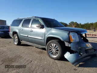 2008 GMC Yukon XL SLT 4SB with VIN 1GKFC16028J141077, listed as a Copart auction lot 42643305 with Not Provided miles and Salvage Title. Bid and sale history available at carsss.com. Image 4.