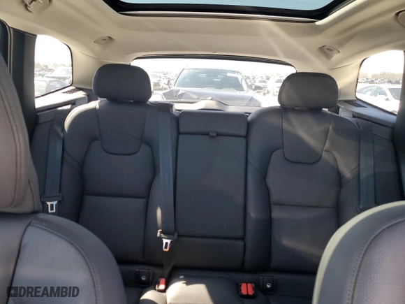 2024 Volvo XC60 Plus Dark Theme with VIN YV4L12RL2R1762432, listed as a Copart auction lot 48196165 with 8,932 mi miles and Salvage Title. Bid and sale history available at carsss.com. Image 10.