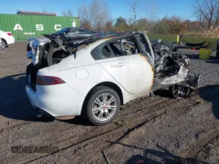 2018 Jaguar XE 25t Premium with VIN SAJAD4FX2JCP23371, listed as a IAAI auction lot 40703021 with 46,801 mi miles. Bid and sale history available at carsss.com. Image 4.