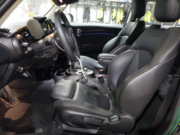 2022 MINI Hardtop 2 Door Cooper SE with VIN WMW13DJ04N2R21275, listed as a Copart auction lot 70659604 with 16,039 mi miles and Salvage Title. Bid and sale history available at carsss.com. Image 7.