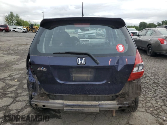 2008 Honda Fit Sport z VIN JHMGD386X8S038301, wystawiony jako Copart lot #56425215 z przebiegiem 131 050 mil mil oraz Szkoda całkowita • Salvage title. Historia ofert i sprzedaży dostępna na DreamBid. Obrazek 6.