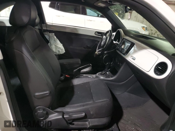 2012 Volkswagen Beetle 2.5L PZEV with VIN 3VWJP7AT3CM610930, listed as a Copart auction lot 79702664 with 0 mi miles and Salvage Title. Bid and sale history available at carsss.com. Image 7.