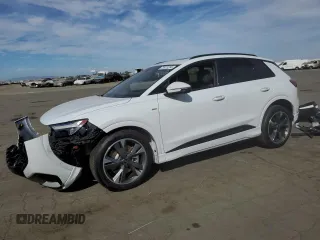 2024 Audi Q4 e-tron Premium Plus with VIN WA1LUBFZXRP058862, listed as a Copart auction lot 75473204 with 153 mi miles and Salvage Title. Bid and sale history available at DreamBid. Image 1.