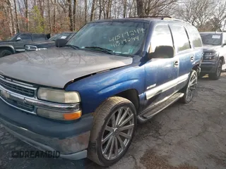 2002 Chevrolet Tahoe LS with VIN 1GNEC13V52R266615, listed as a IAAI auction lot 41519244 with 1 mi miles. Bid and sale history available at carsss.com. Image 2.