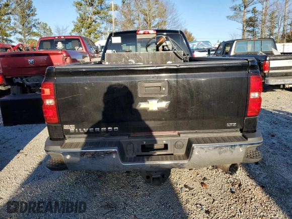 2019 Chevrolet Silverado 3500HD LTZ with VIN 1GC4KXCY0KF125795, listed as a Copart auction lot 87430714 with 343,510 mi miles and Clean Title. Bid and sale history available at carsss.com. Image 6.